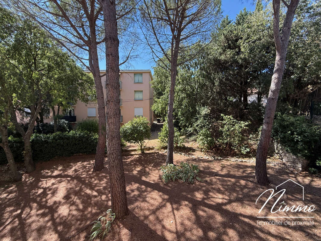 Appartement t2 avec balcon, cave et parking - photo 8