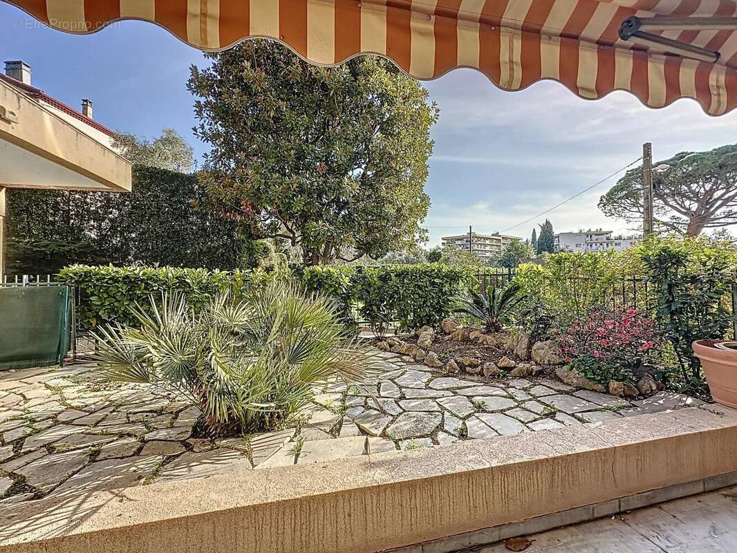 Appartement à LE CANNET