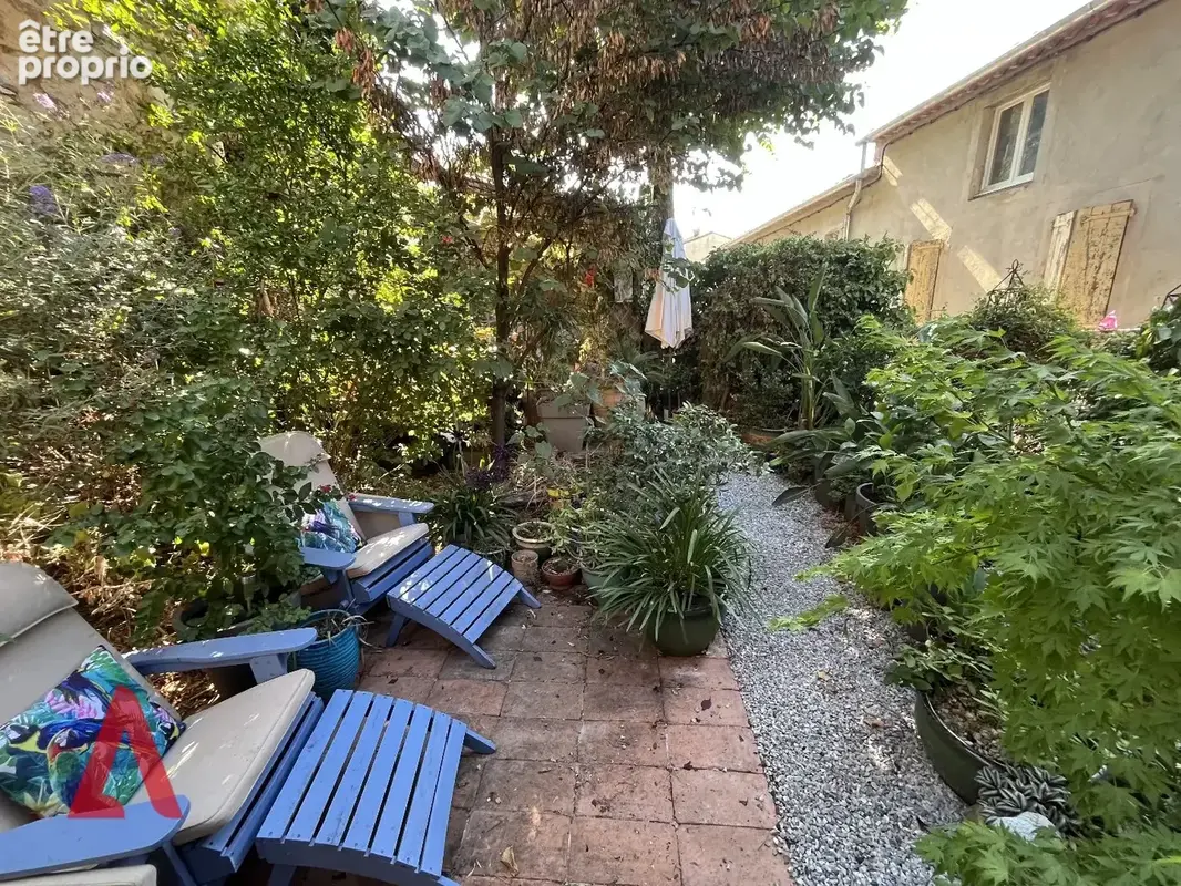 Charmante maison en pierre avec plusieurs chambres, jardin luxuriant et plusieurs terrasses - photo 13
