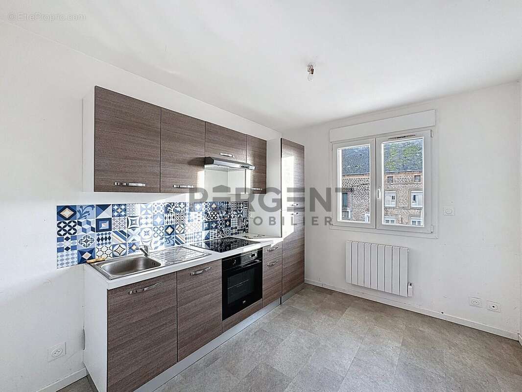 Maison à VILLE-SUR-LUMES