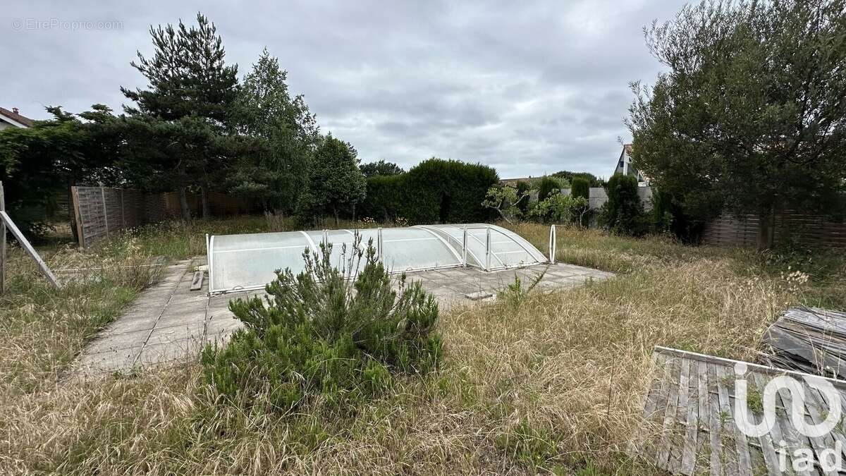 Photo 3 - Terrain à ARES