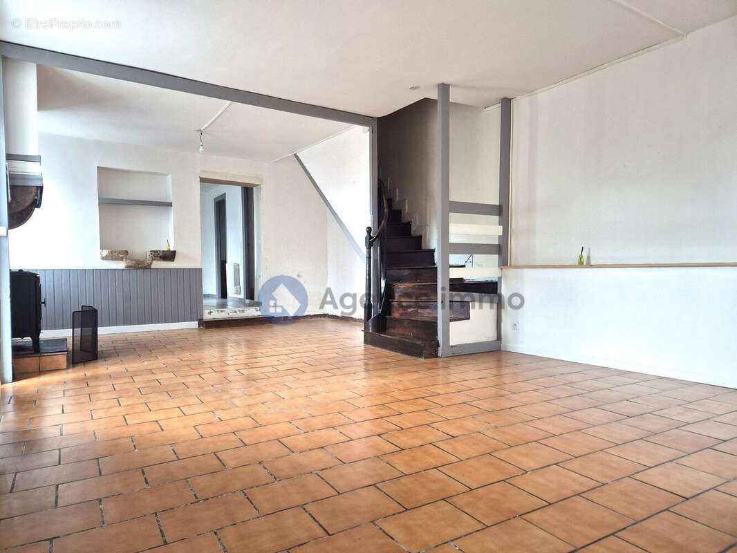 64190 Navarrenx Maison de 100m2 T4 à 140 000 - Maison à NAVARRENX