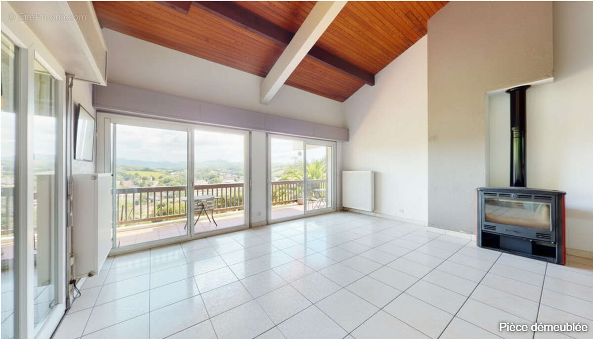 HERRIBISTA Maison Saint Pée Sur Nivelle T7  avec vue panoramique - photo 3