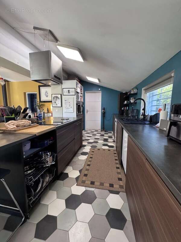 Maison à ENTRECASTEAUX