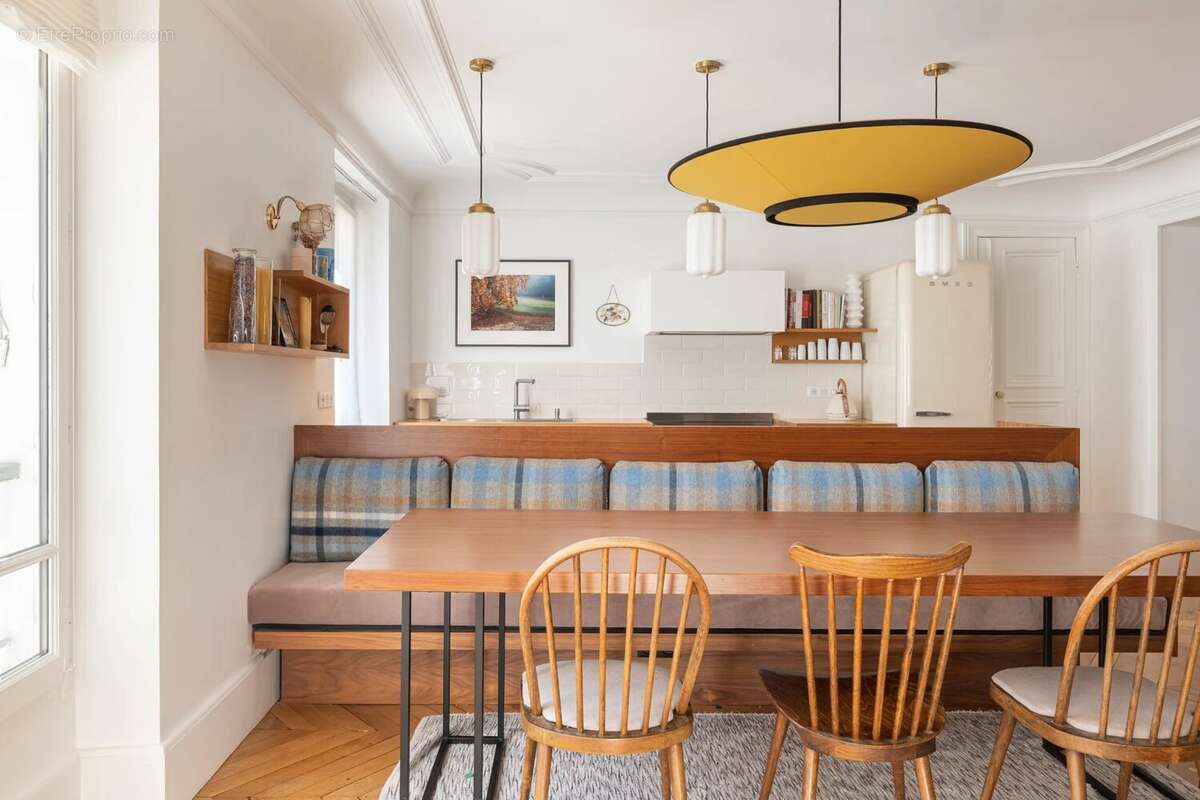 Appartement à PARIS-7E