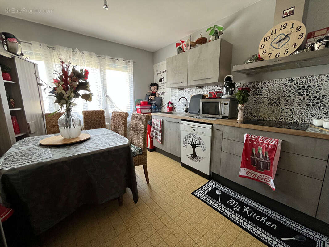 Appartement à GUILHERAND-GRANGES