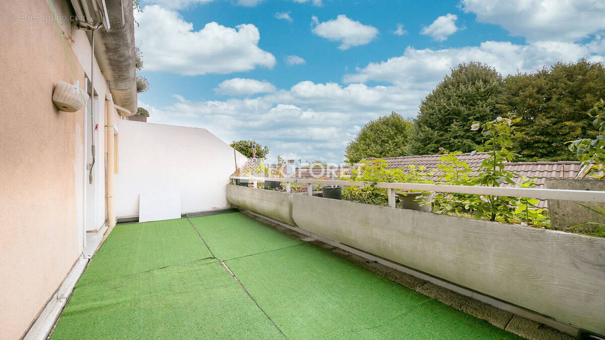 Appartement à ROISSY-EN-BRIE