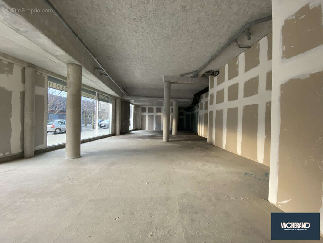 Commerce 368 m² à Lille  - photo 2