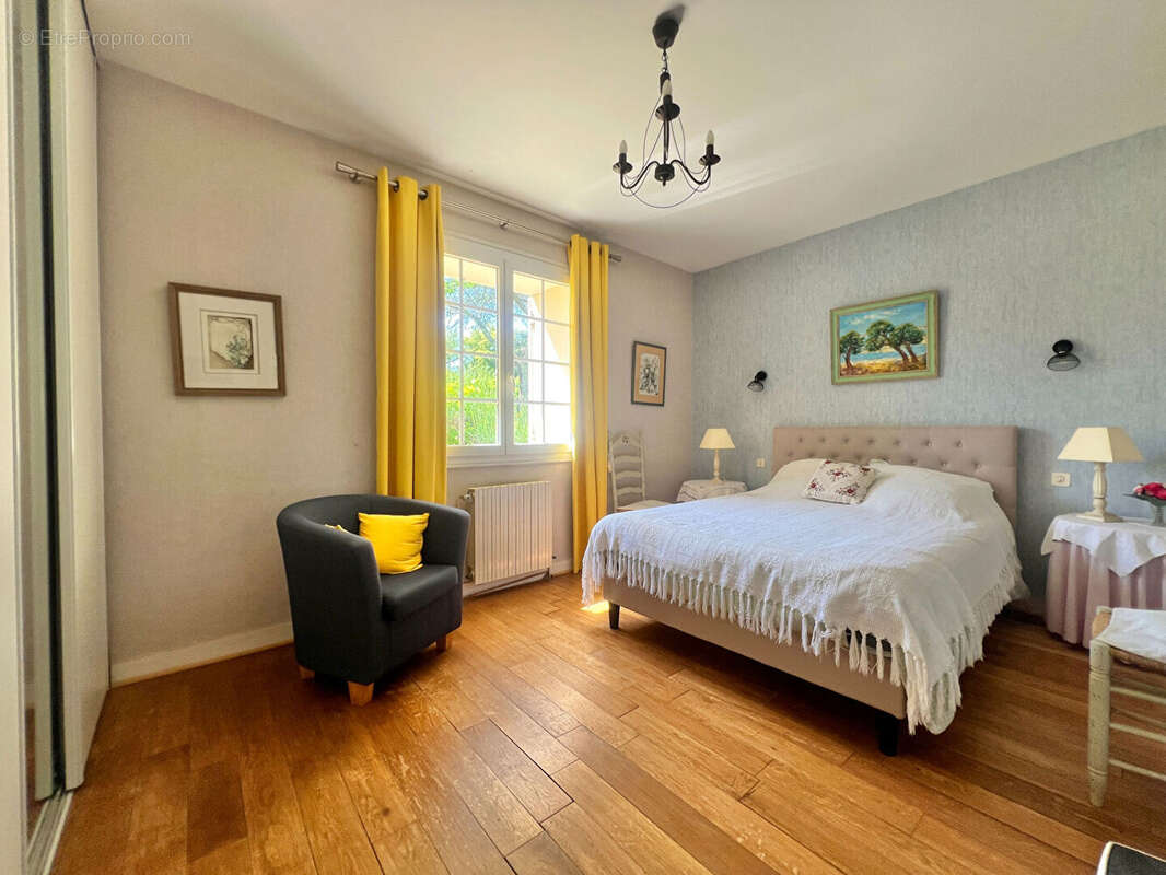 Maison à VILLEFRANCHE-DE-LONCHAT
