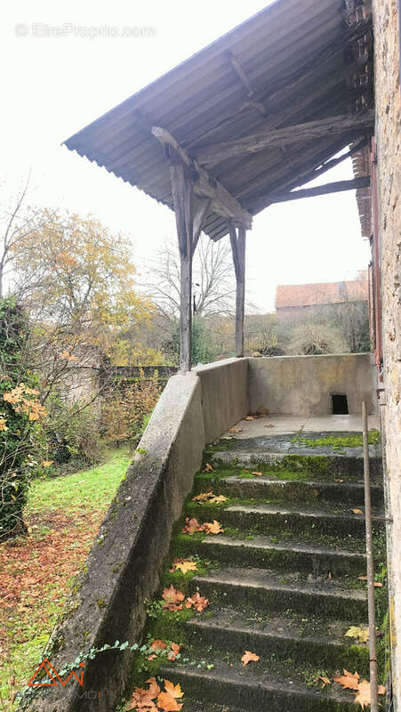 Maison à MILHARS
