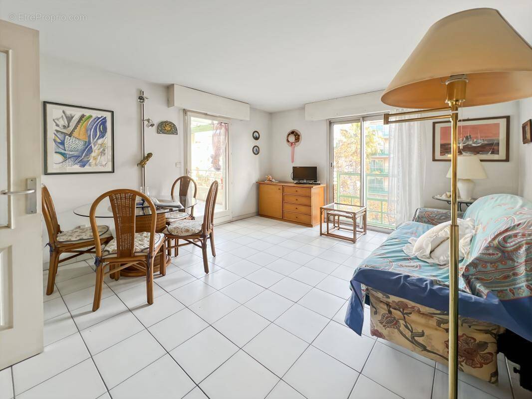 Appartement à FREJUS