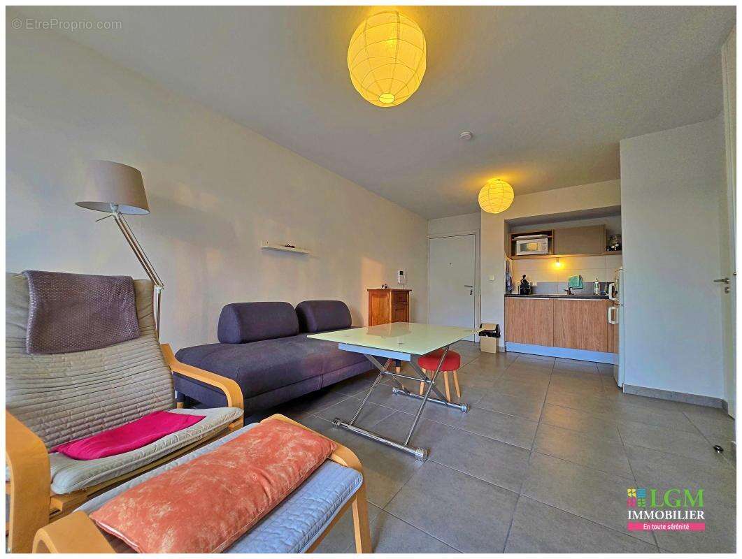 Appartement à LATTES