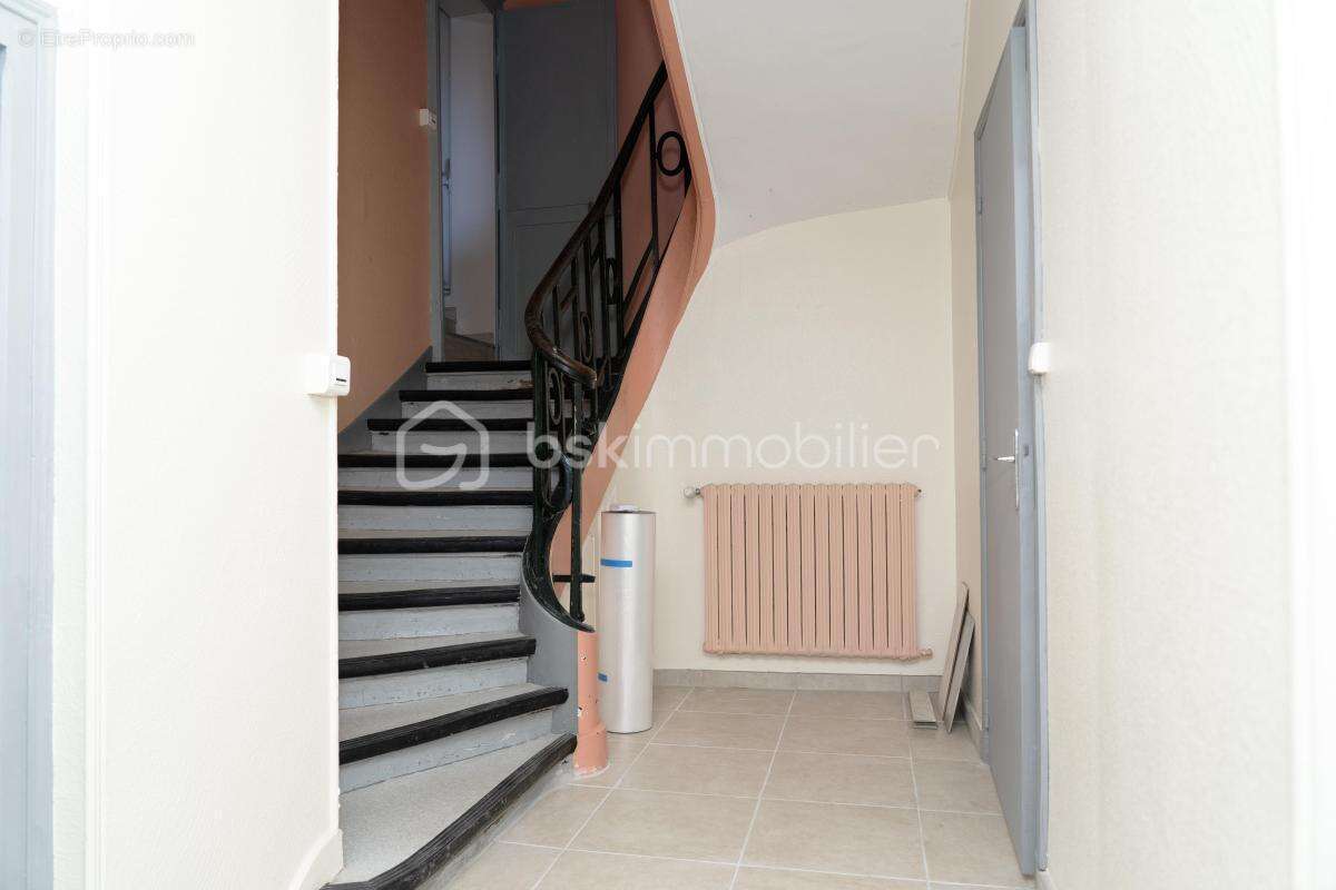 Grande et belle demeure au coeur de la cité médiévale - photo 5