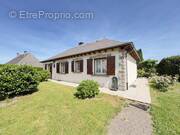 Maison à SAINT-PRIVAT