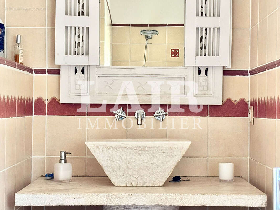 Maison à SAINT-AUBIN-DE-LOCQUENAY