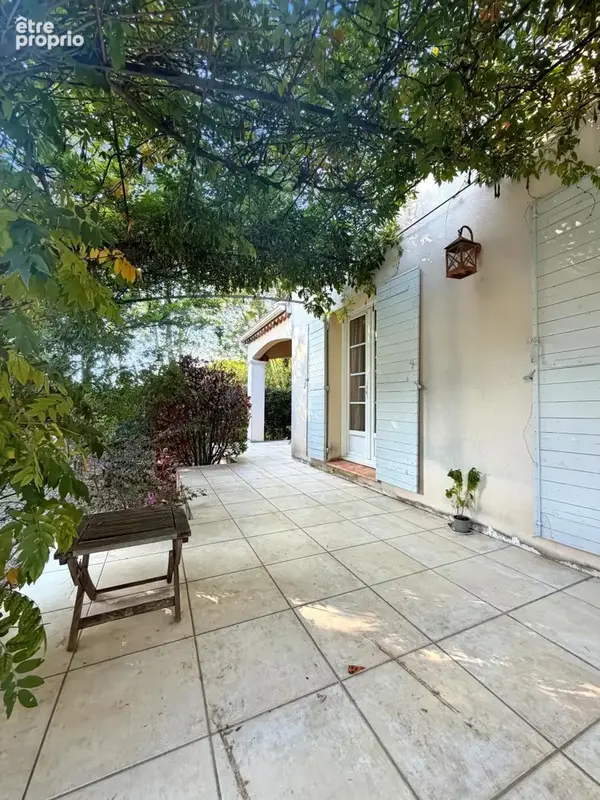 Maison familiale avec piscine dans un écrin de verdure - photo 19