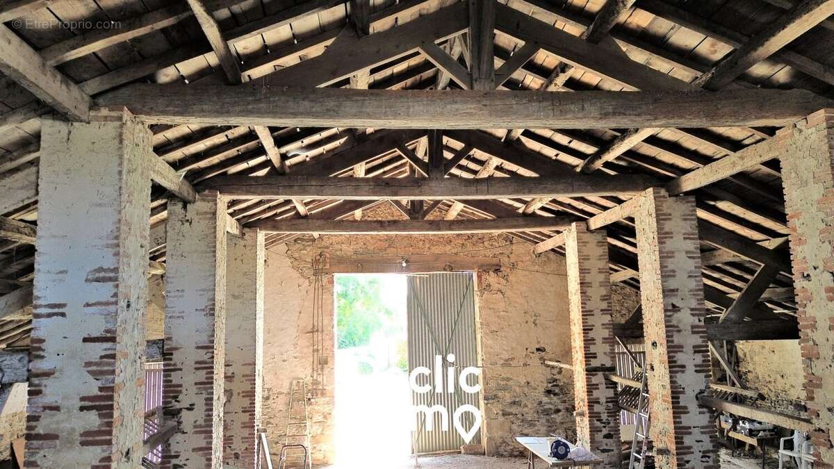 Maison à NIEUL-LE-DOLENT