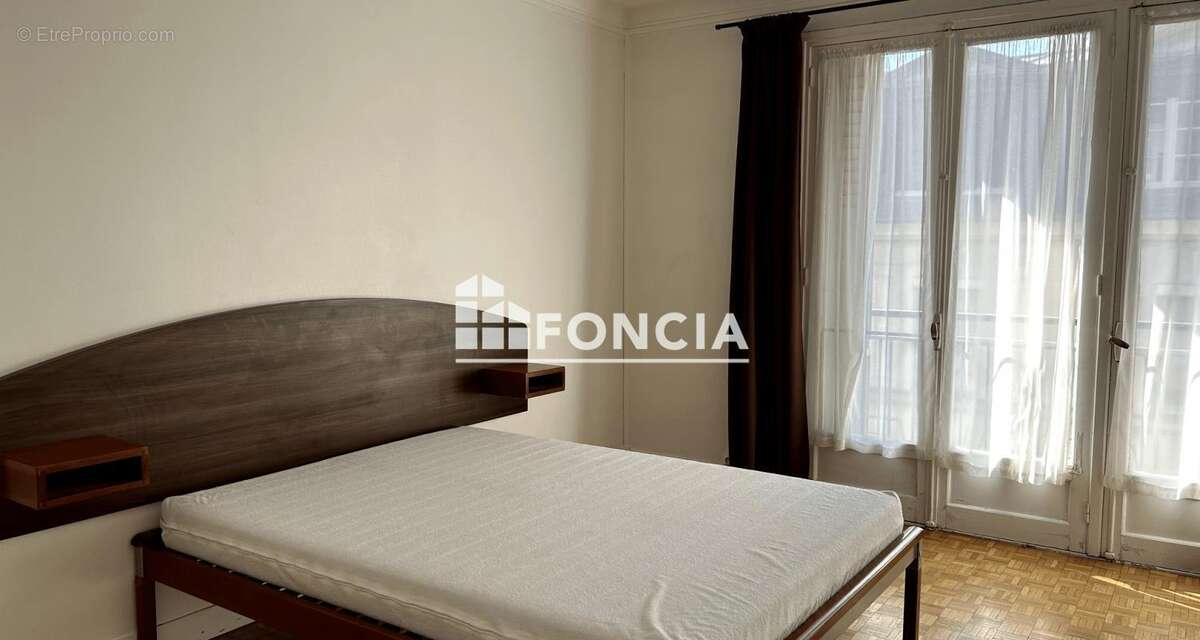 Appartement à VERSAILLES