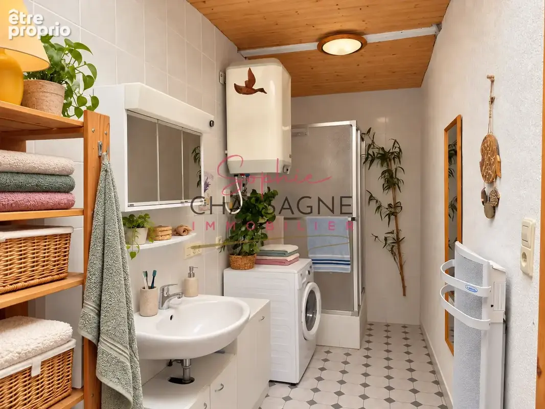 Maison en pierre avec deux logements et de nombreuses dépendances sur 274 m2 de terrain - photo 7