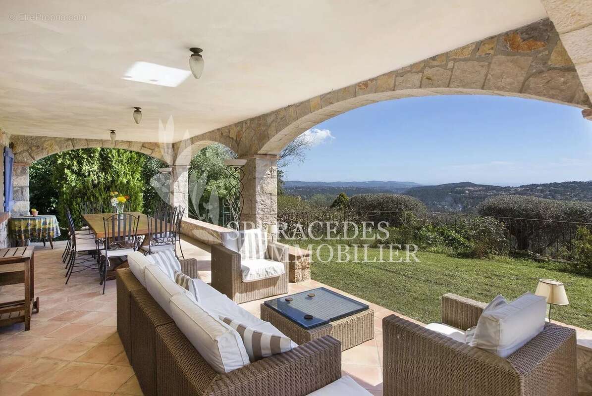 Maison à SPERACEDES