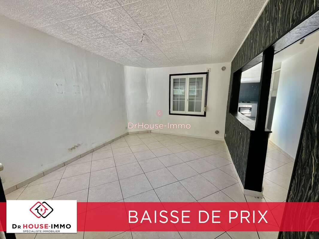 Maison à QUIEVRECHAIN