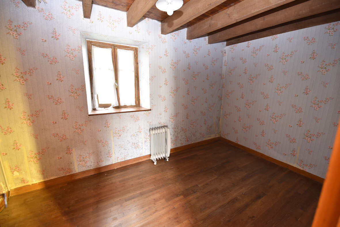 Maison à MERDRIGNAC