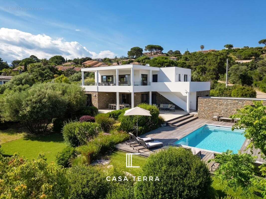 Maison à PORTO-VECCHIO
