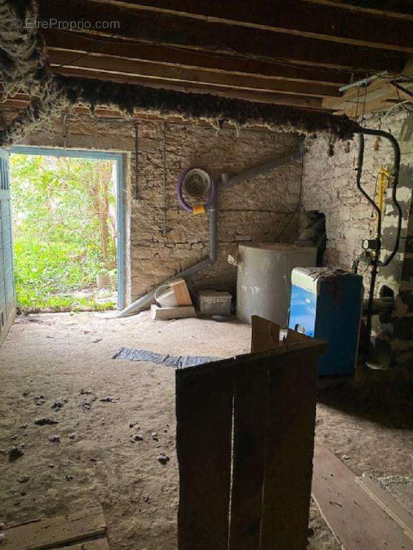 Maison à MALVIES