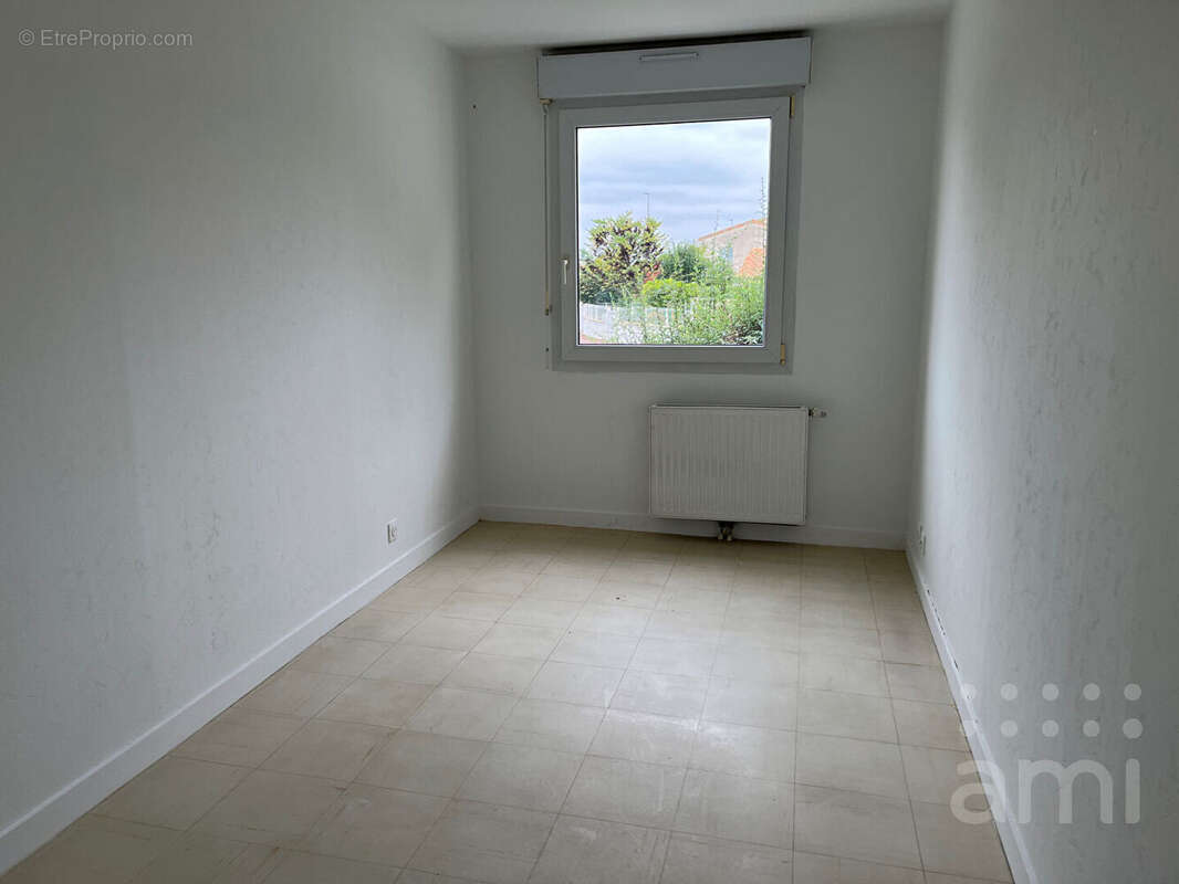 Appartement Poitiers 74 m2 avec terrasse, jardinet et parking - photo 5