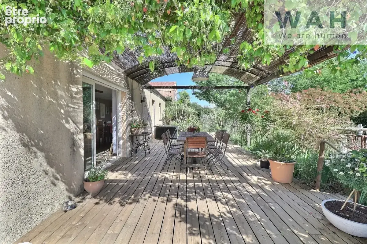 Vente propriete avec villa, appartement et hangars - photo 5