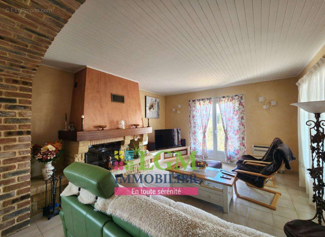 Maison à SAINT-PRIVAT-DES-VIEUX