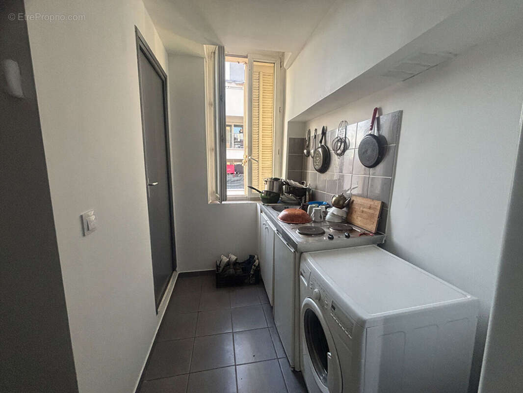 Appartement à MARSEILLE-3E
