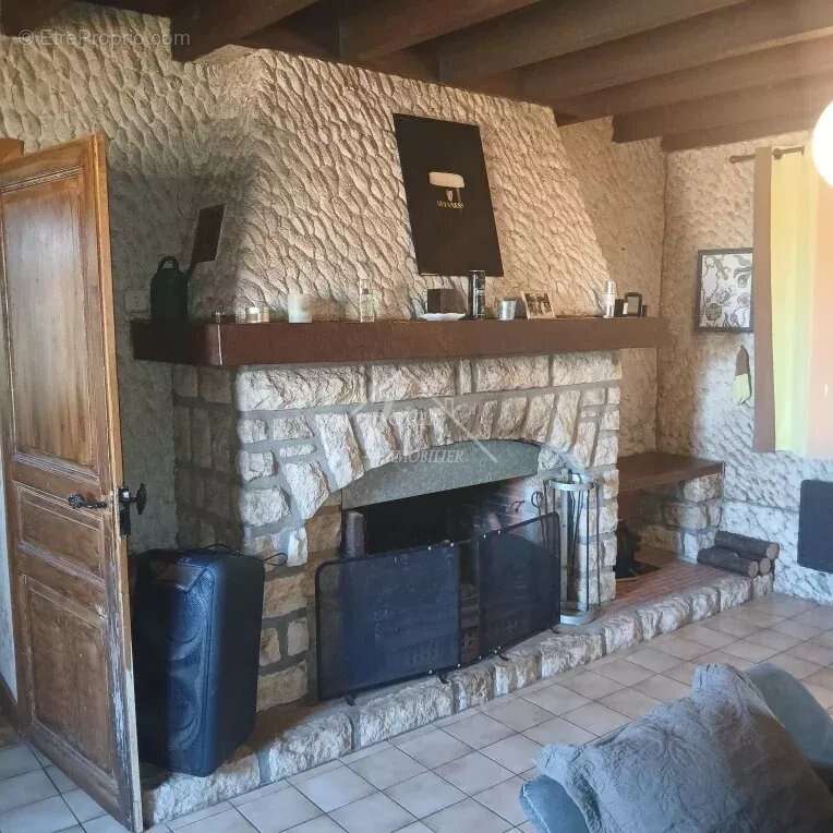 Charmante maison de 116 m² à La Ferté-Hauterive - photo 4