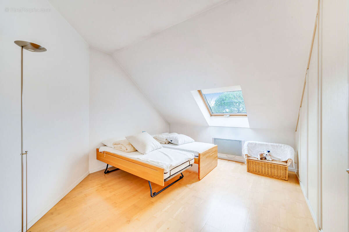 Maison à DEUIL-LA-BARRE