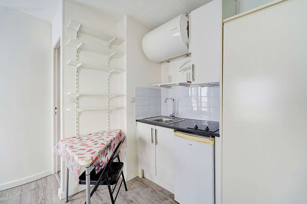 Appartement à PARIS-10E