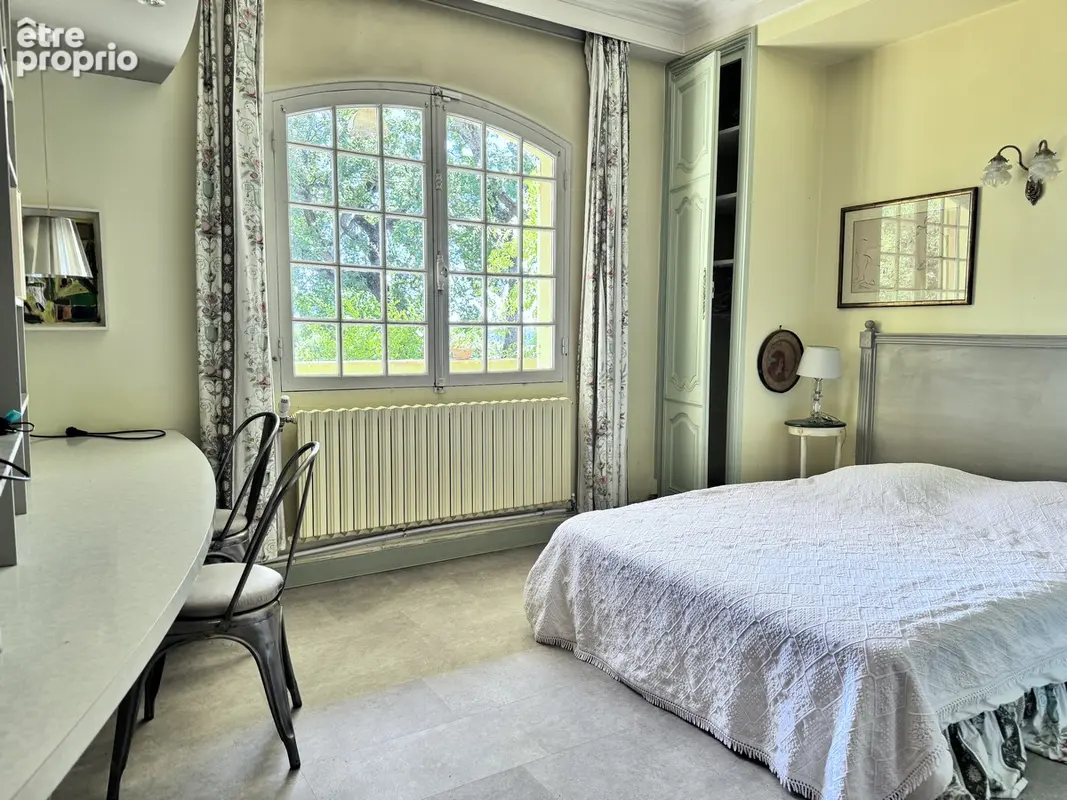 VILLENEUVE LES AVIGNON - Maison de charme avec vue panoramique - photo 14