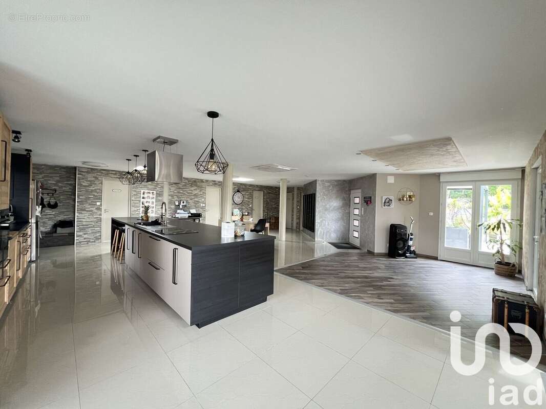 Photo 5 - Maison à MONTFORT-LE-GESNOIS