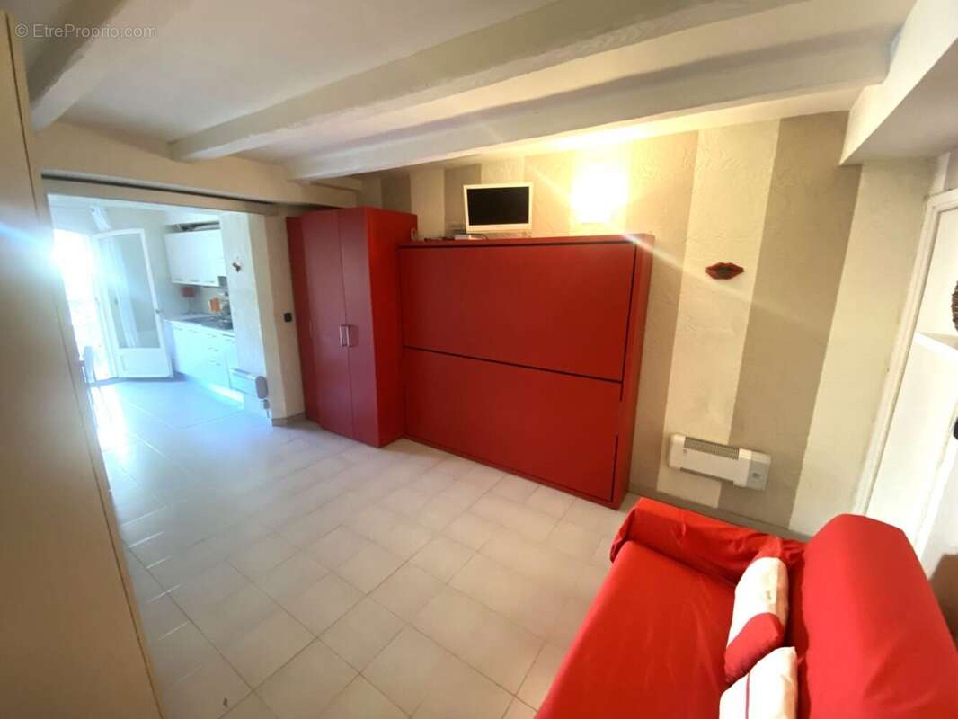 Menton Avenue Boyer/Jardins Bioves  grand studio T1 + terrasse - photo 11