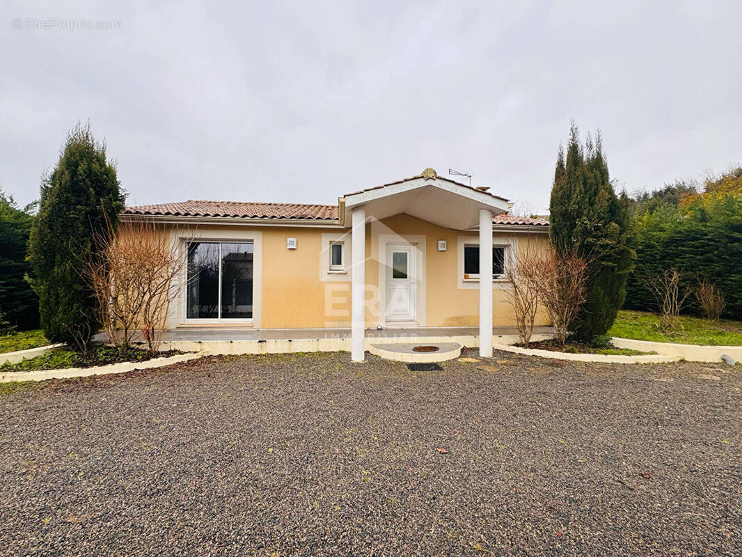 Maison à BOURG