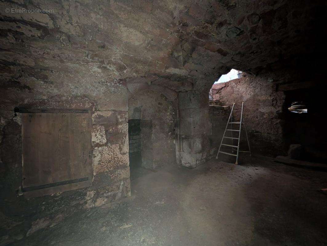 Maison à VILLECOMTAL