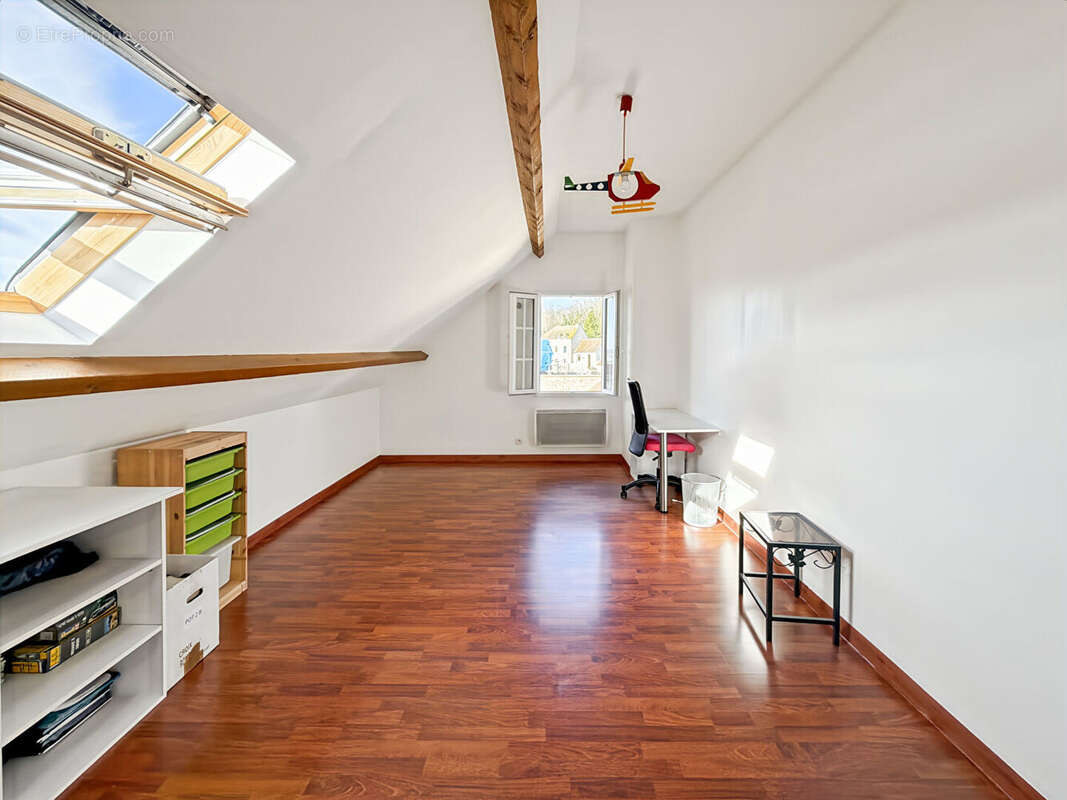 Maison - saint cyr en arthies - 7pièces - photo 8
