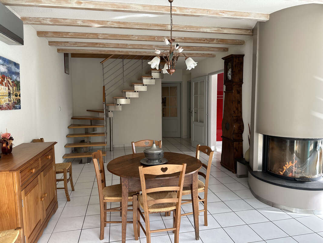 Maison à FONTAIN