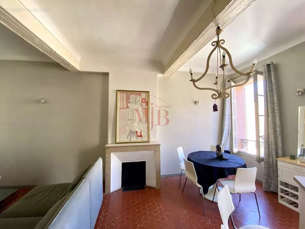 Appartement à AIX-EN-PROVENCE