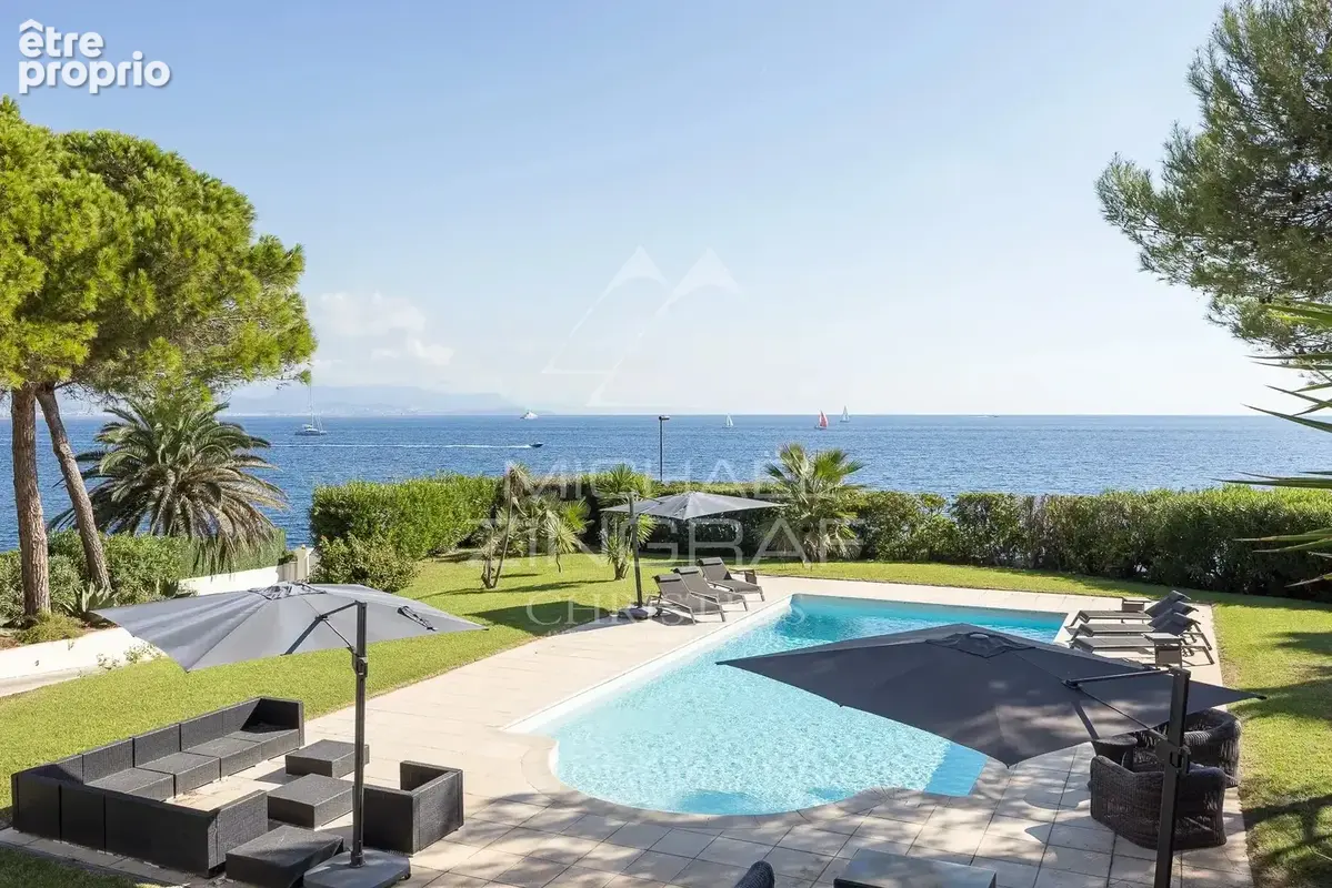 Cap d’Antibes – Villa d’exception avec vue panoramique mer et montagne - photo 24