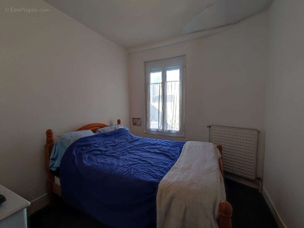 Maison à MONTREVAULT