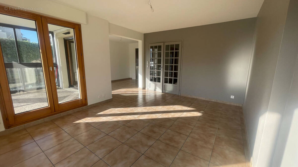 Appartement à SAINTE-COLOMBE