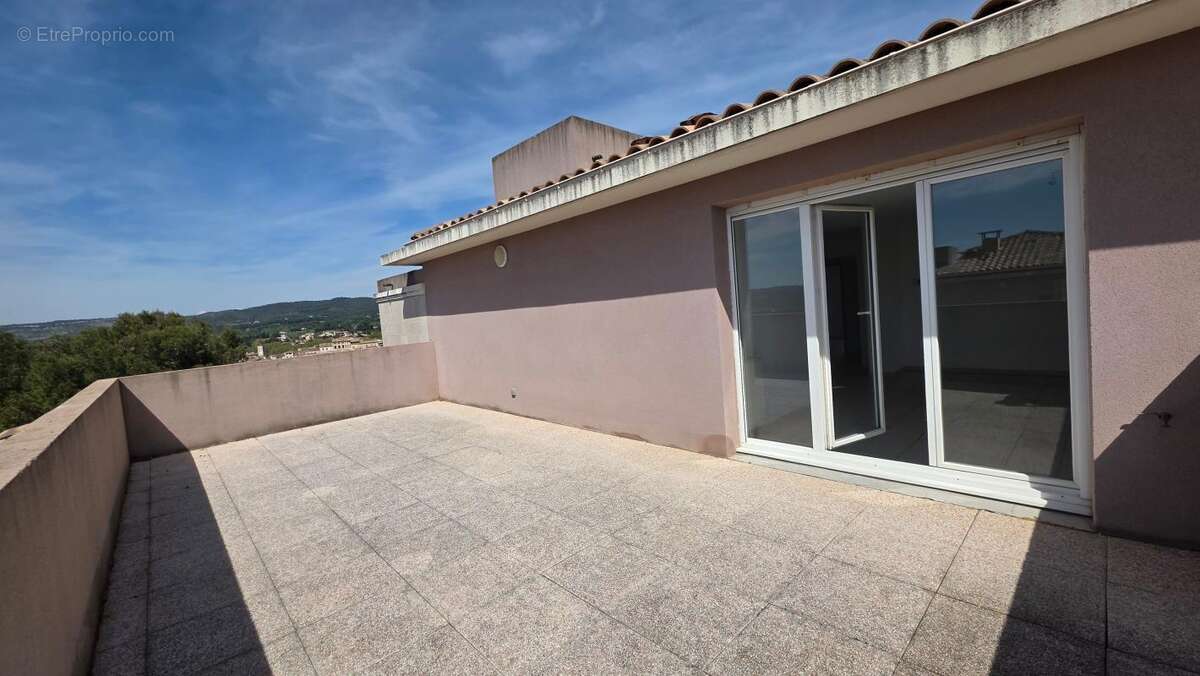 Appartement à LAMBESC