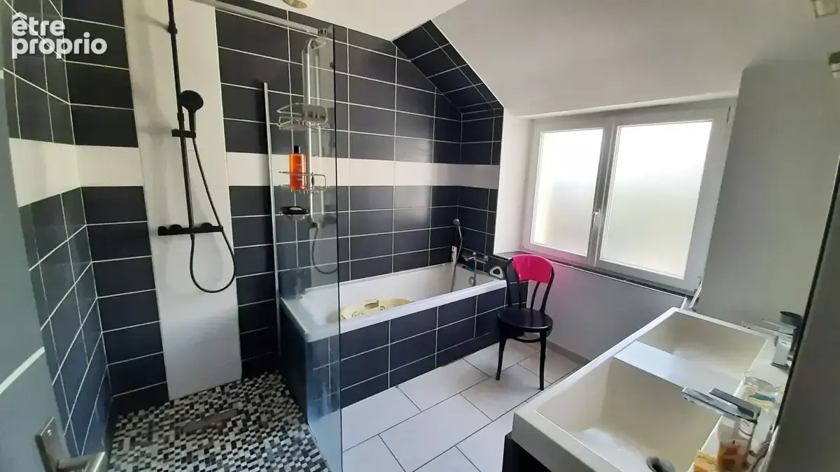 Maison Ploneour Lanvern 6 pièce(s) 110 m2 - photo 3