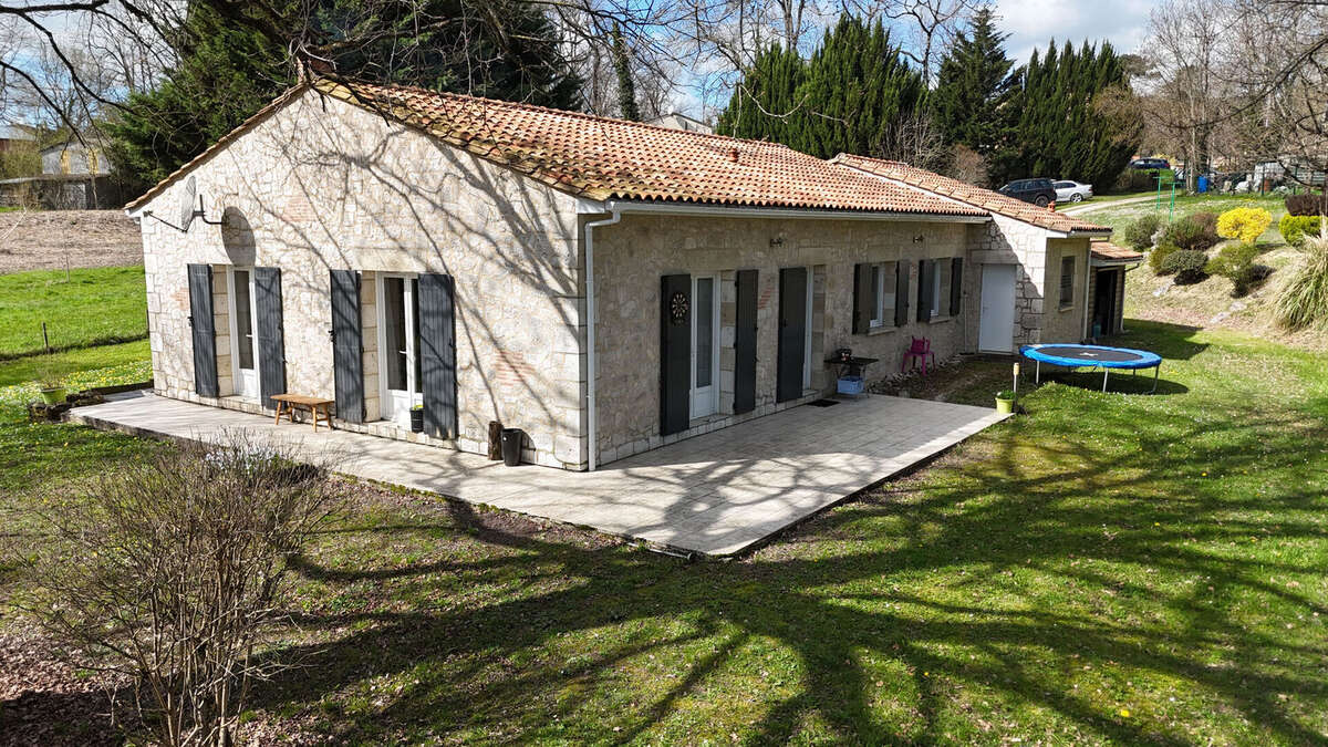 Maison à MARGUERON