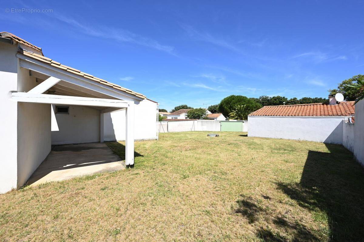 Terrain à SAINTE-MARIE-DE-RE